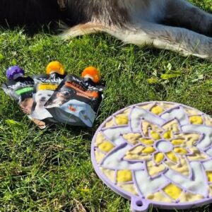 Tapis à lécher Lotus avec ventouses